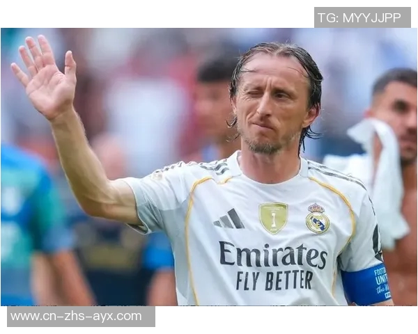 皇马密切关注B费作为莫德里奇接班人曼联报价高达9000万